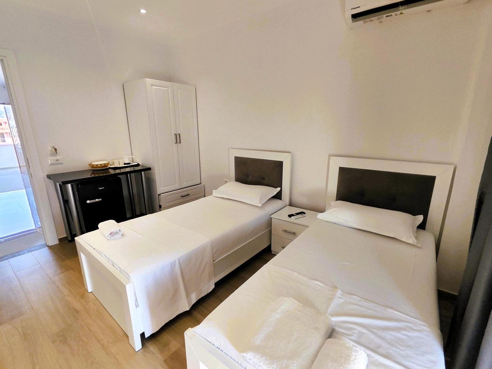 Hola Rooms Ксамил Экстерьер фото